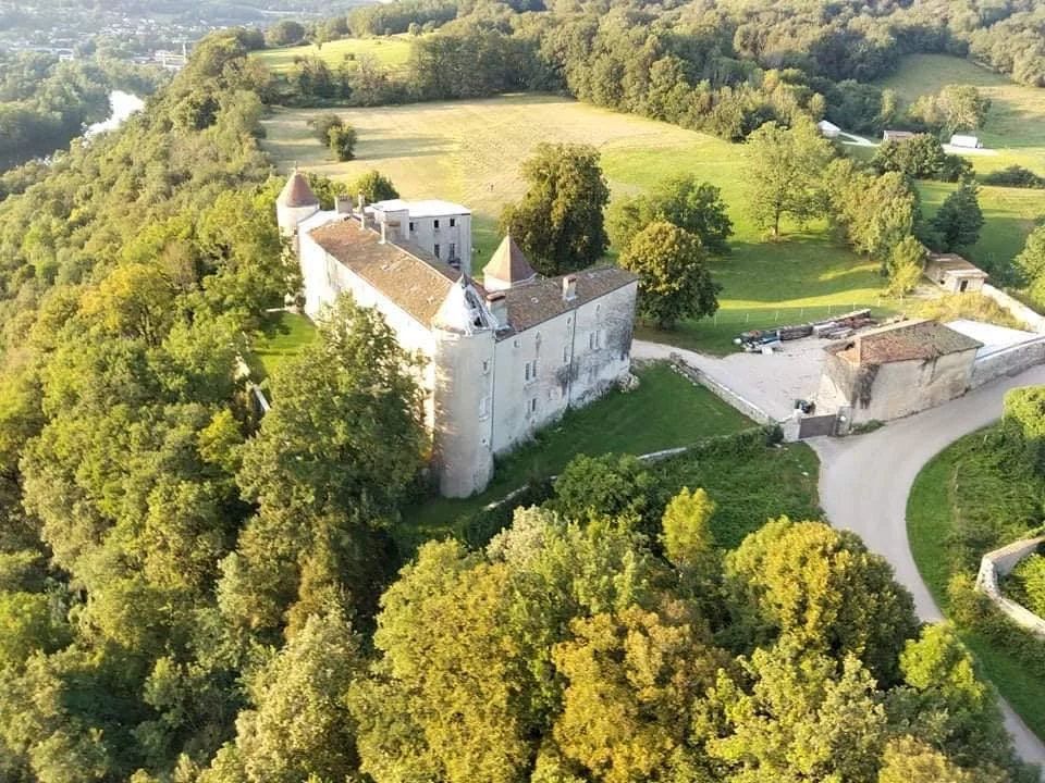 Property photo 1 of 13