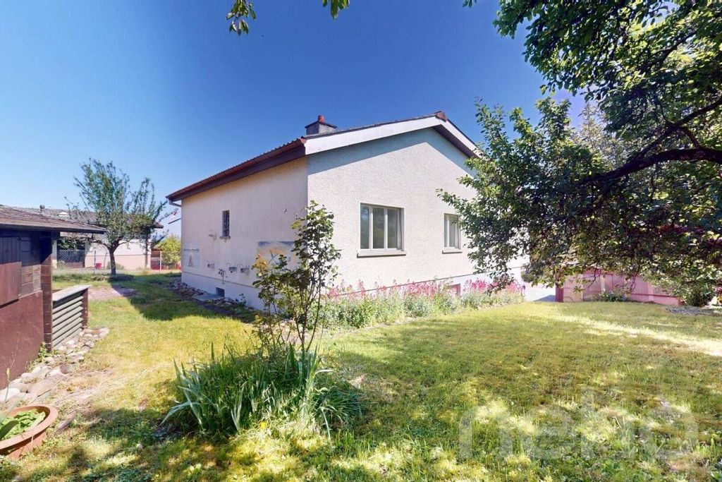 Property photo 3 of 13