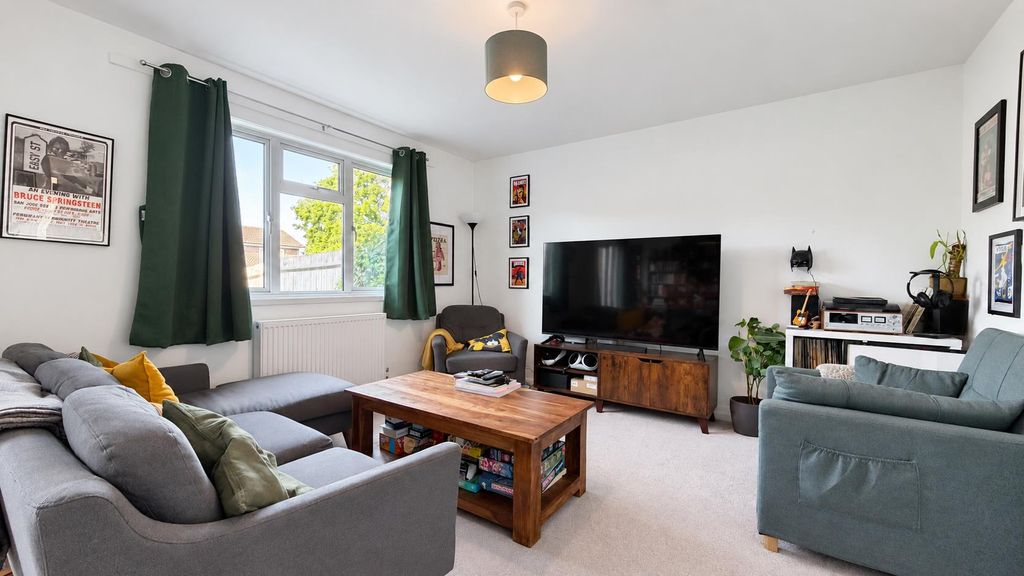 Property photo 3 of 14