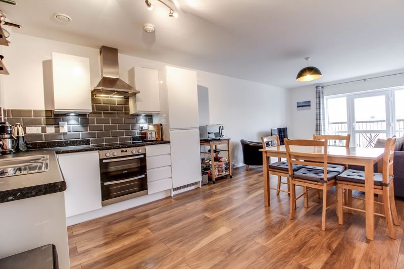 Property photo 2 of 18 Photo 8