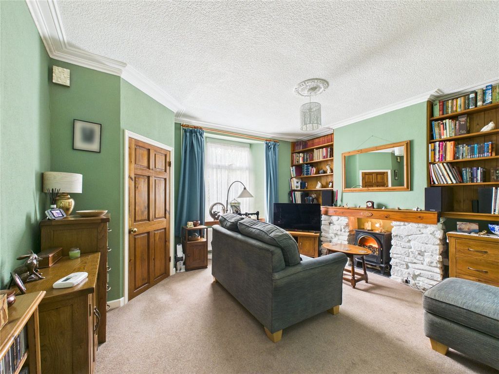 Property photo 1 of 20 Picture No. 02