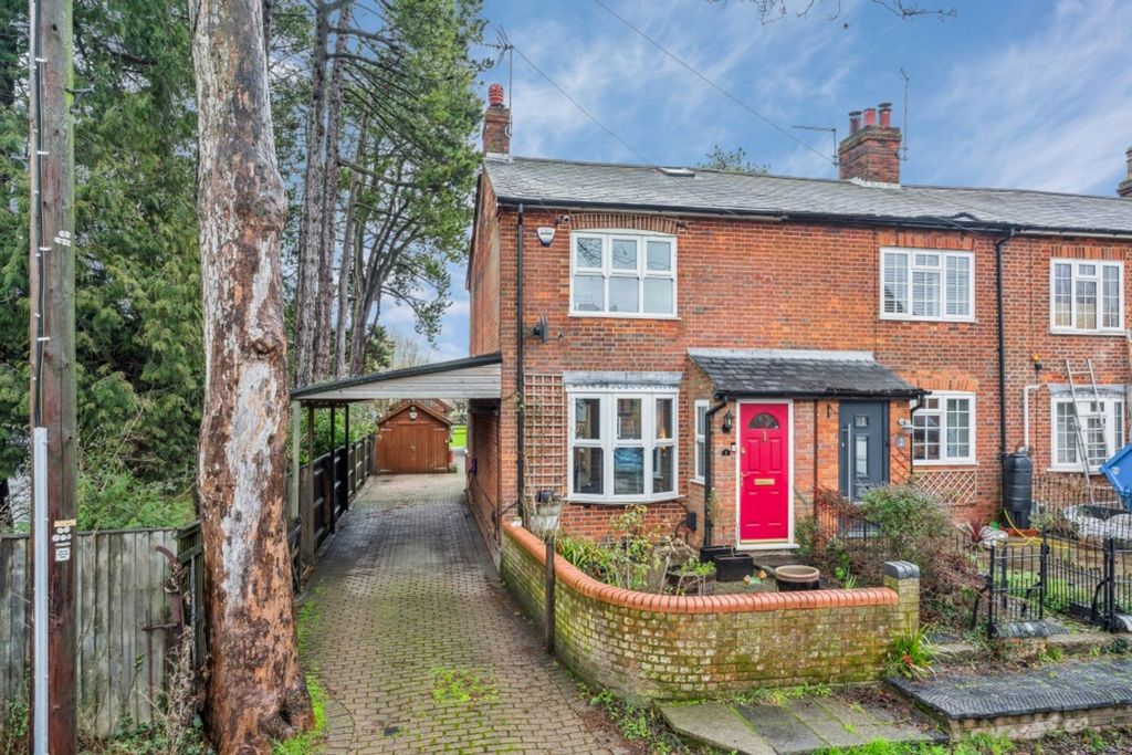 Property photo 2 of 23