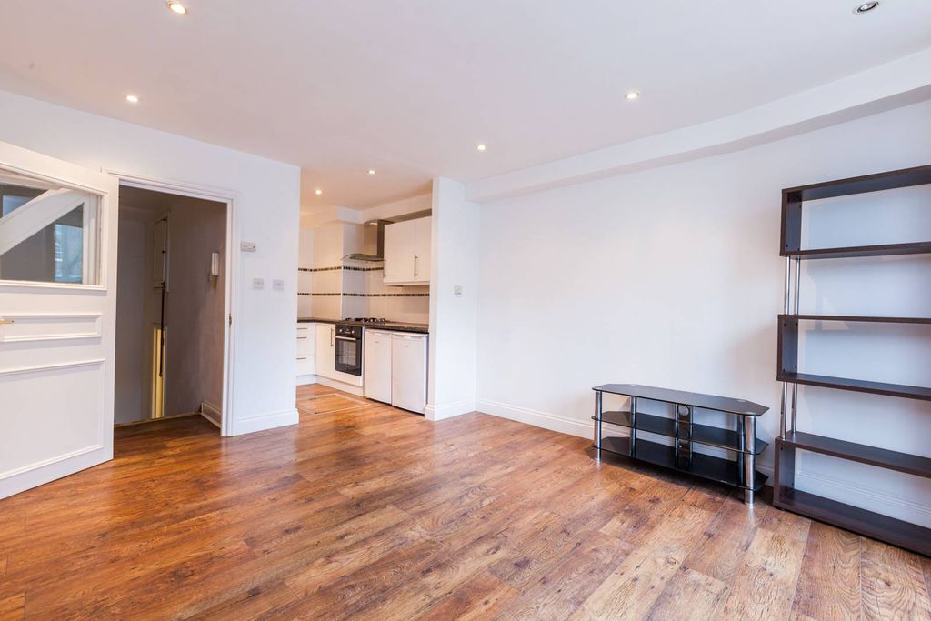 Property photo 1 of 5