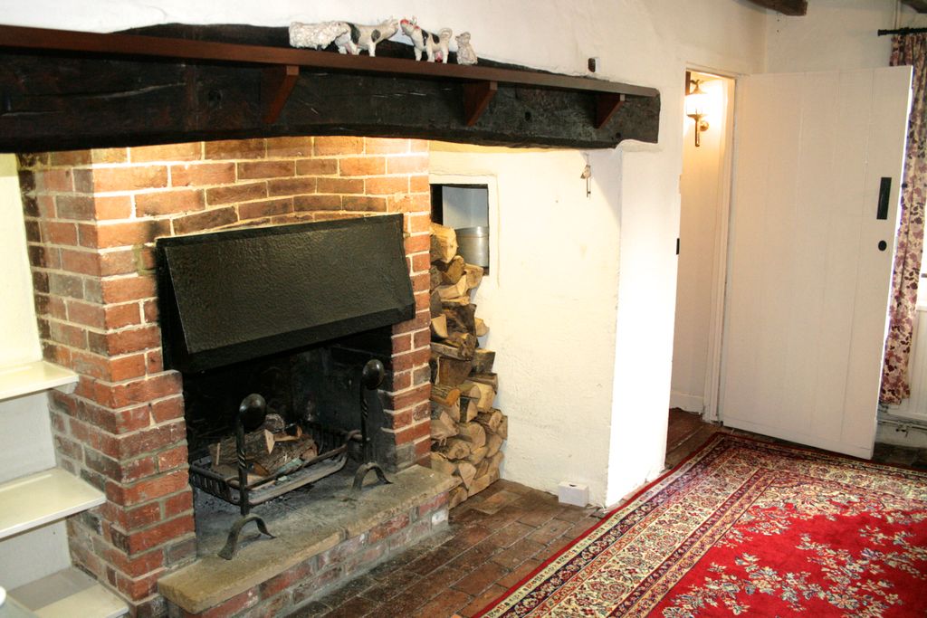 Property photo 2 of 13