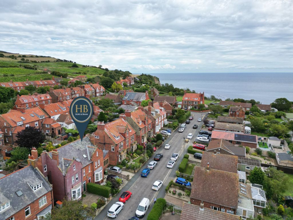 Property photo 3 of 35