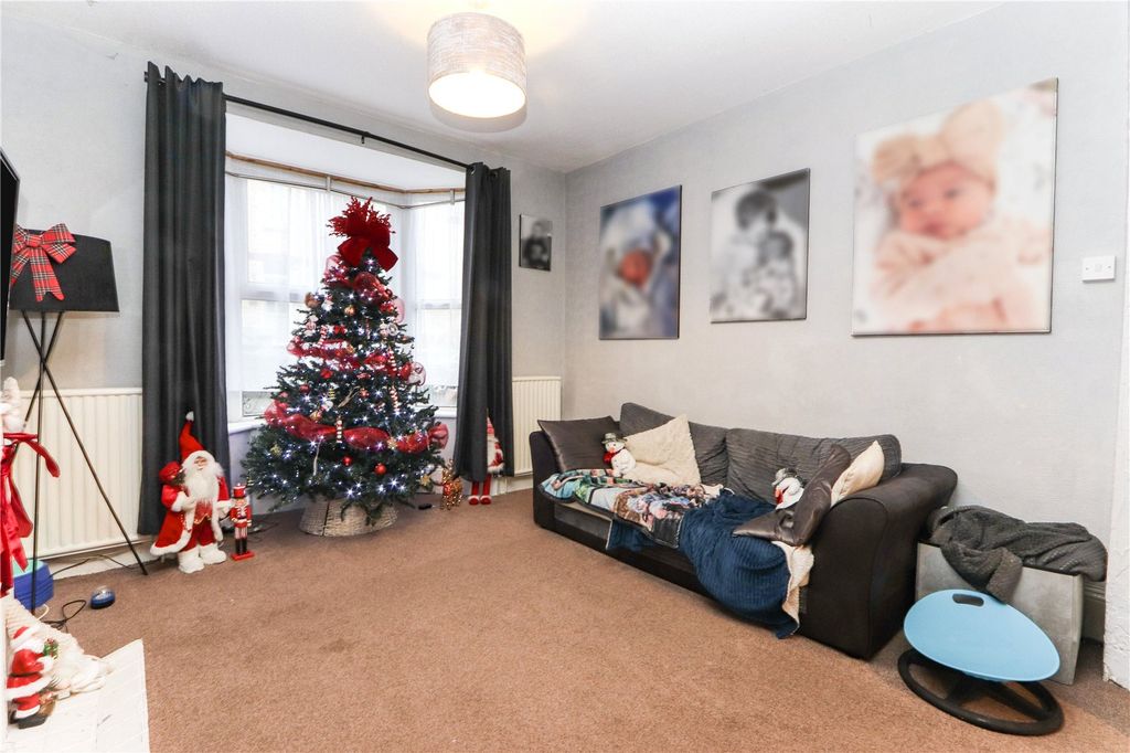 Property photo 3 of 14 Picture No. 40