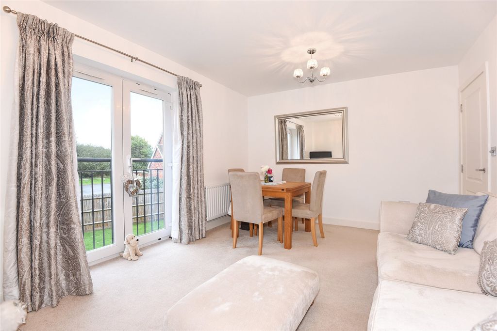 Property photo 2 of 7 Picture No. 04