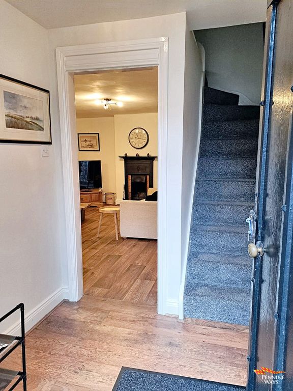 Property photo 3 of 25