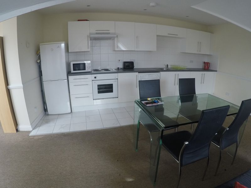 Property photo 3 of 9 Photo 9