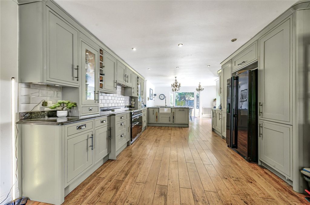 Property photo 2 of 44 Kitchen