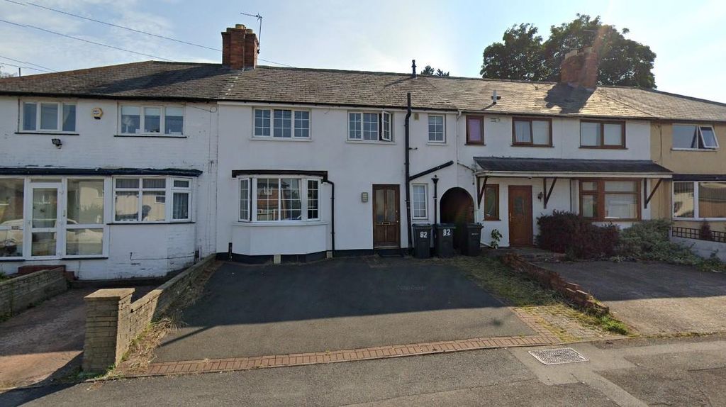 Property photo 3 of 28 Ext 92 Chudhleigh.Jpg