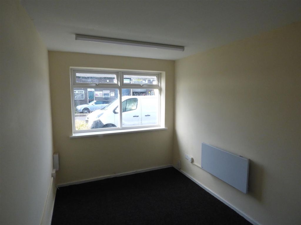 Property photo 3 of 4 P1050810.Jpg