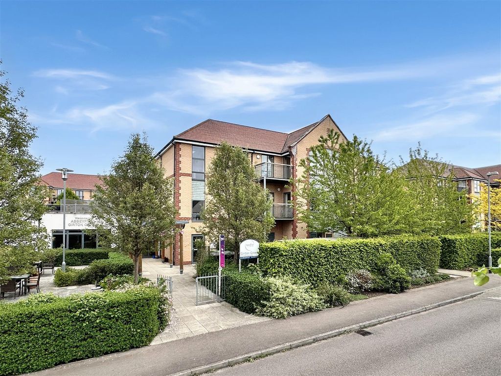 Property photo 1 of 17