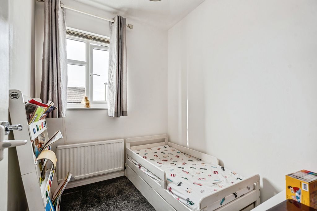 Property photo 3 of 17 Image