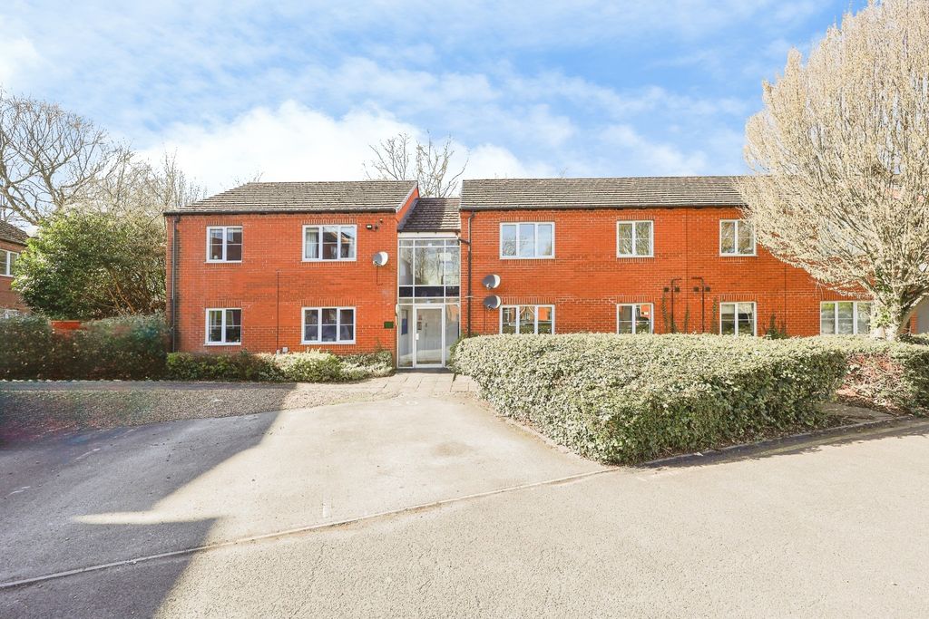 Property photo 1 of 13 4979422