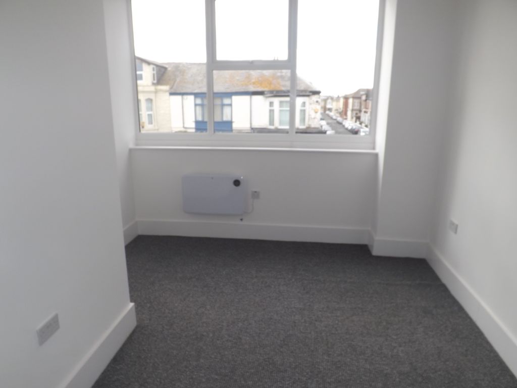 Property photo 3 of 5