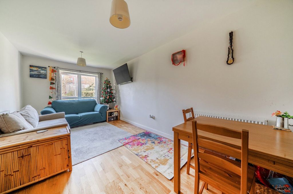 Property photo 3 of 11 Picture No. 03