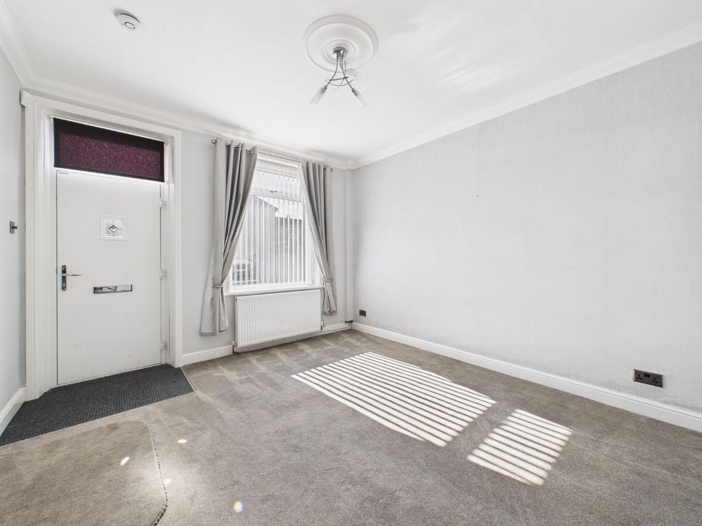 Property photo 1 of 11 Cam04899G0-Pr0184-Still002.Jpg