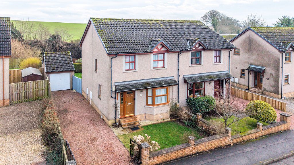 Property photo 1 of 26