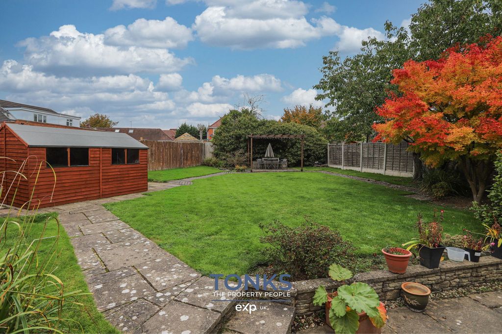 Property photo 2 of 19