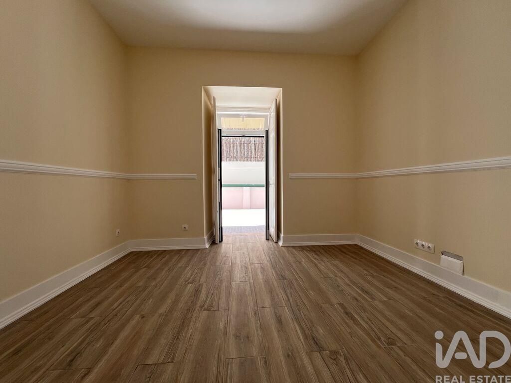 Property photo 3 of 39