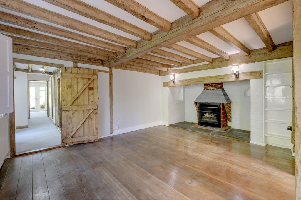 Property photo 3 of 42
