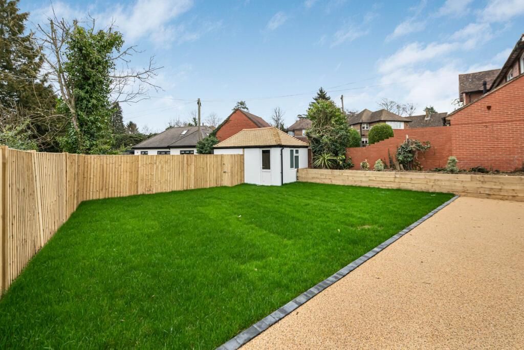 Property photo 2 of 35