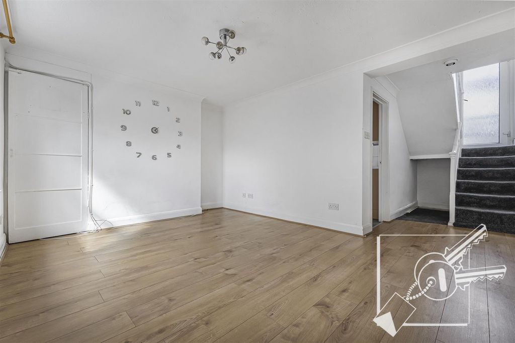 Property photo 3 of 23 Reception Rooms