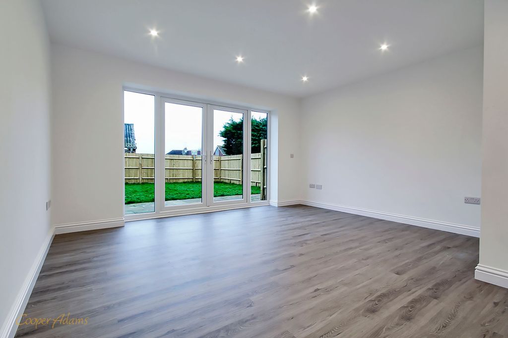 Property photo 2 of 12 Living Room