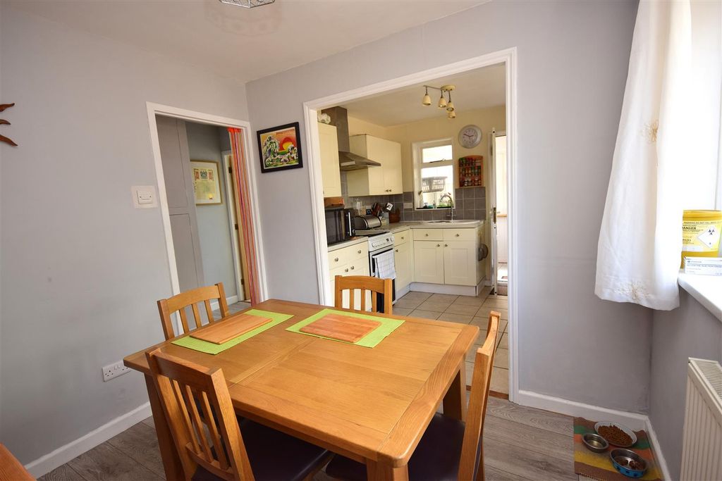 Property photo 2 of 24 Dining Room