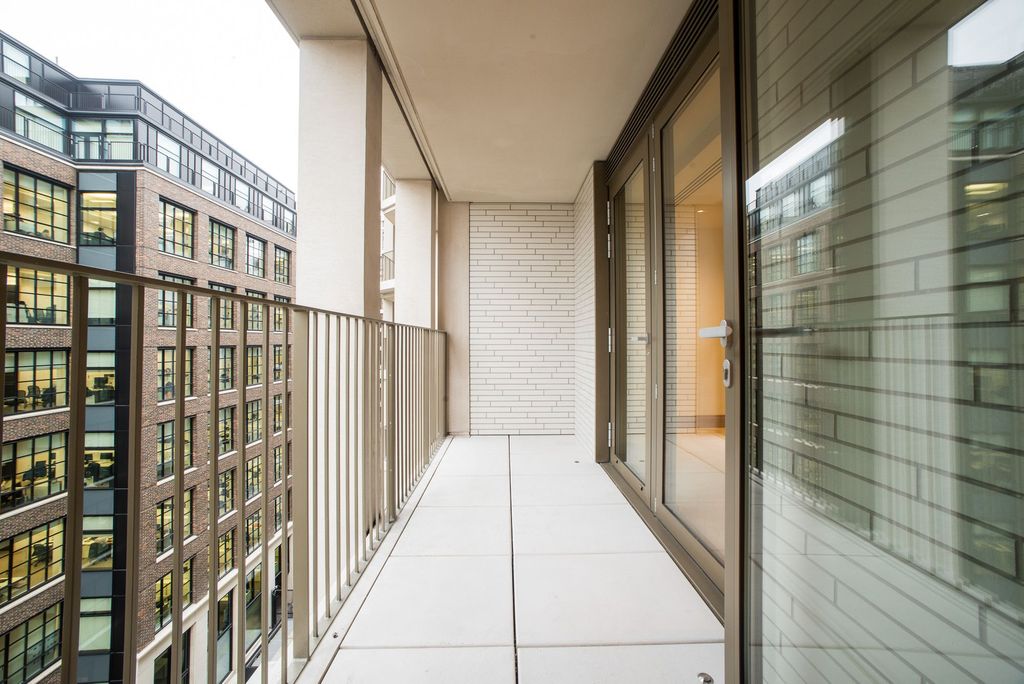 Property photo 3 of 20