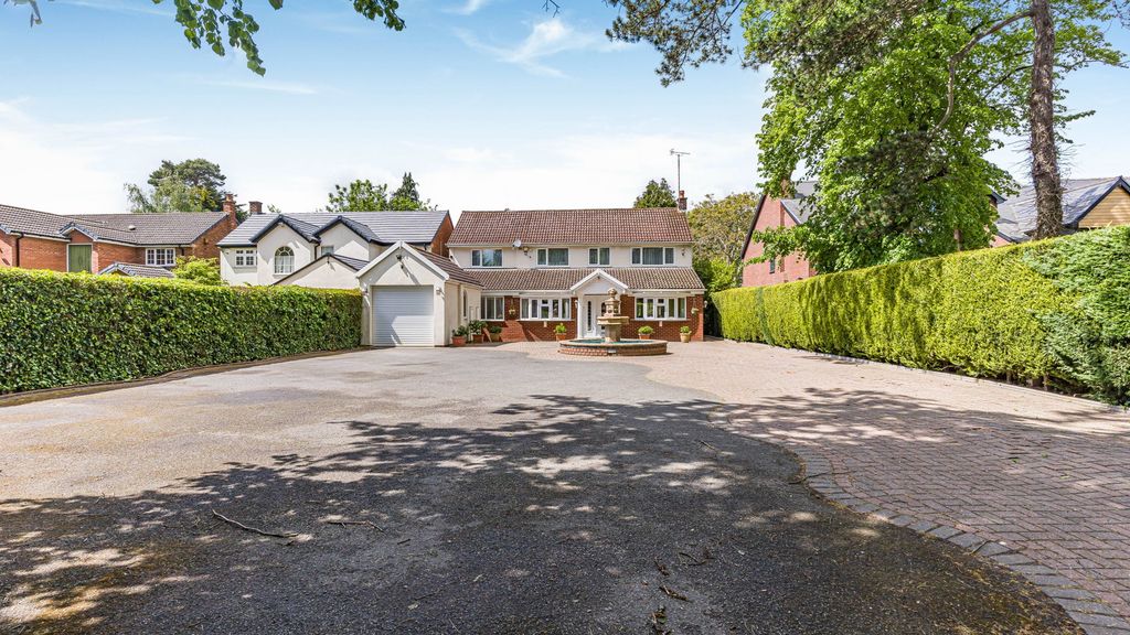 Property photo 1 of 34