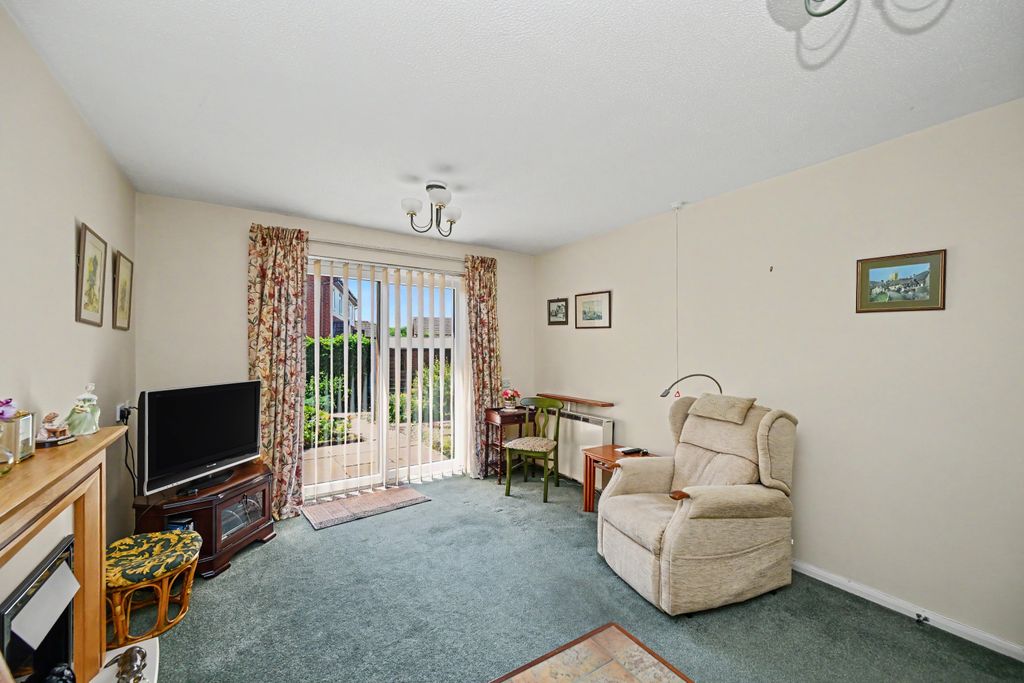 Property photo 3 of 18