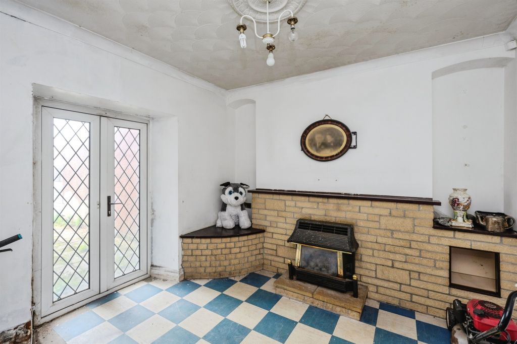 Property photo 3 of 15