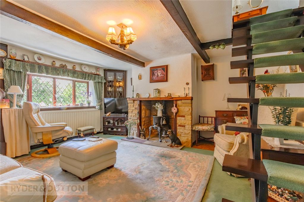 Property photo 2 of 20 Living Room