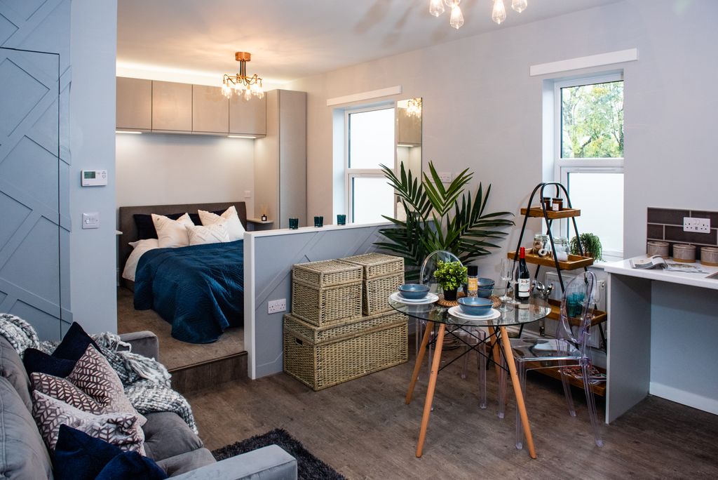 Property photo 1 of 14