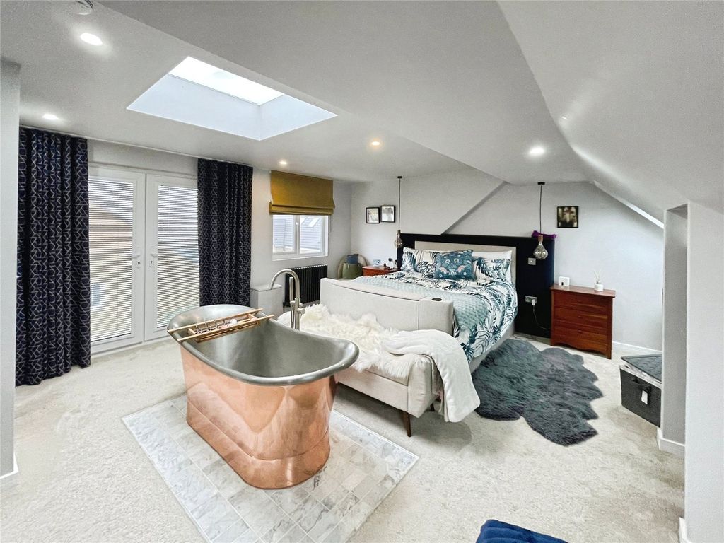 Property photo 2 of 17 Picture No. 07