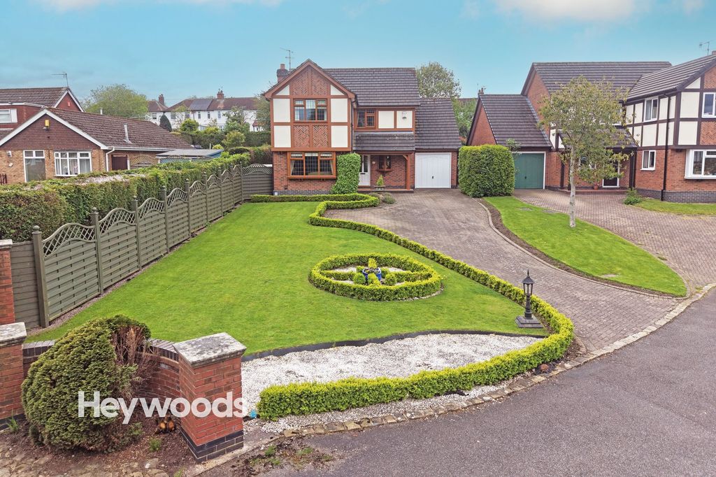 Property photo 1 of 51
