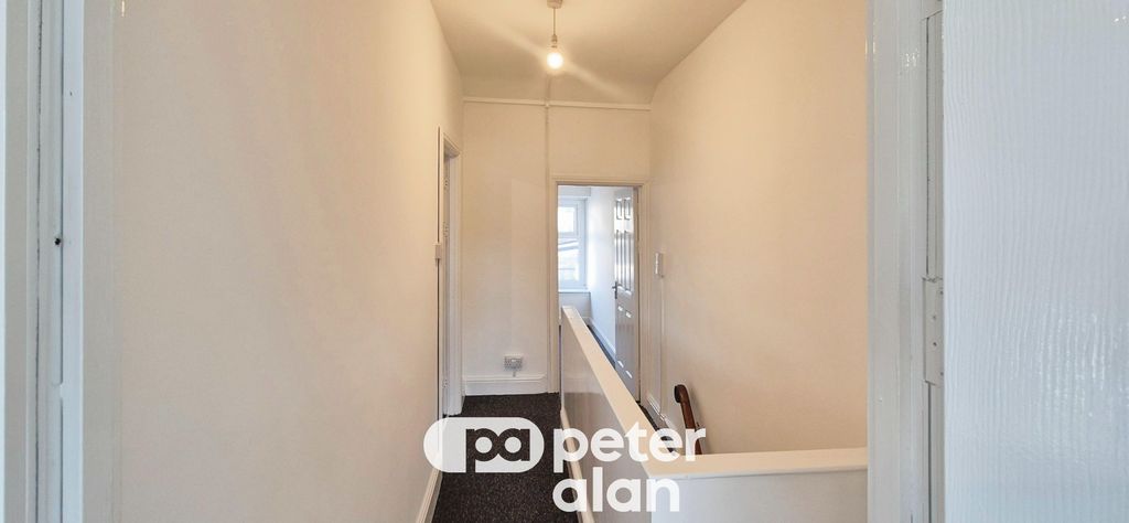 Property photo 1 of 18 Image
