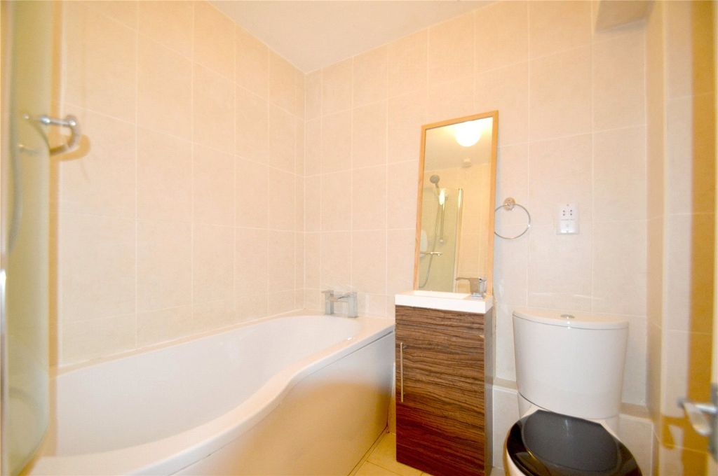 Property photo 3 of 5 Picture No. 03