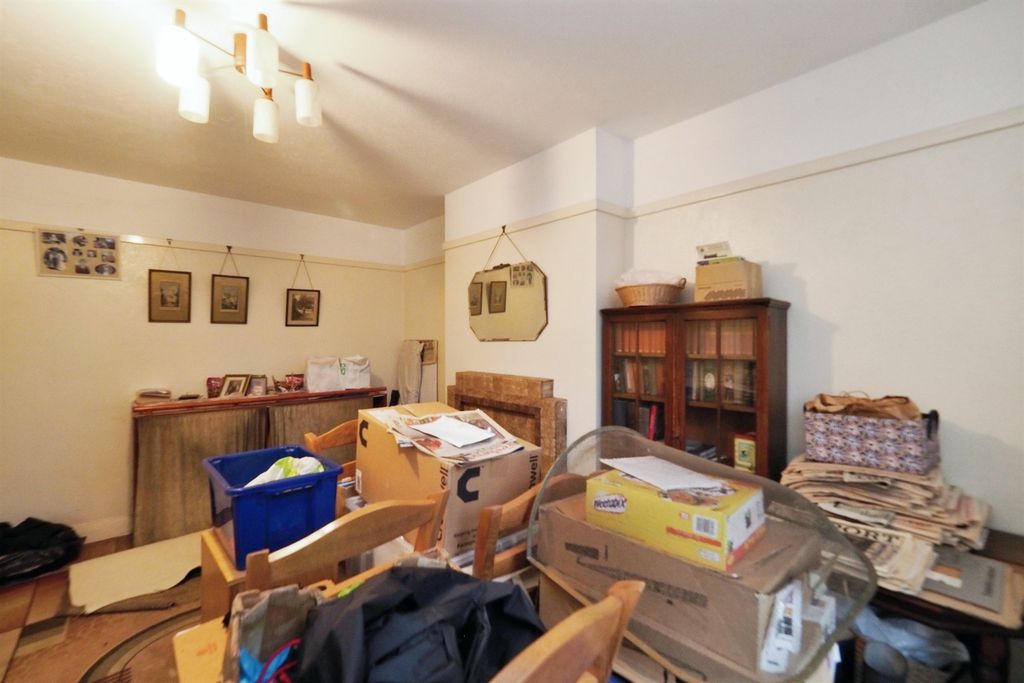 Property photo 3 of 20