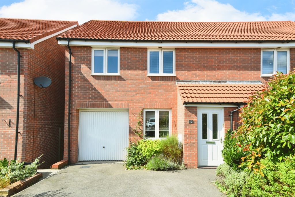 Property photo 1 of 17