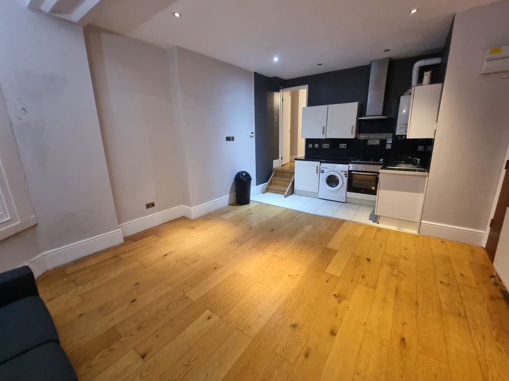 Property photo 1 of 5