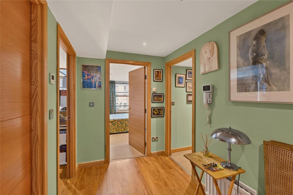 Property photo 2 of 16 Water Street