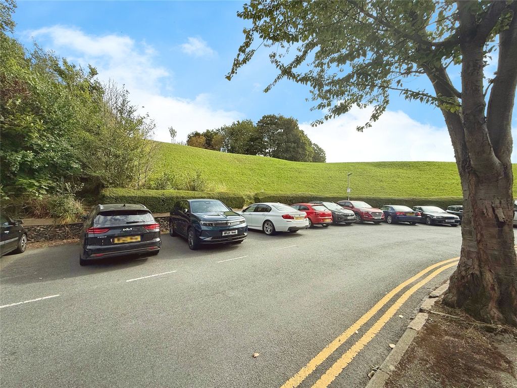 Property photo 2 of 22 Picture No. 06