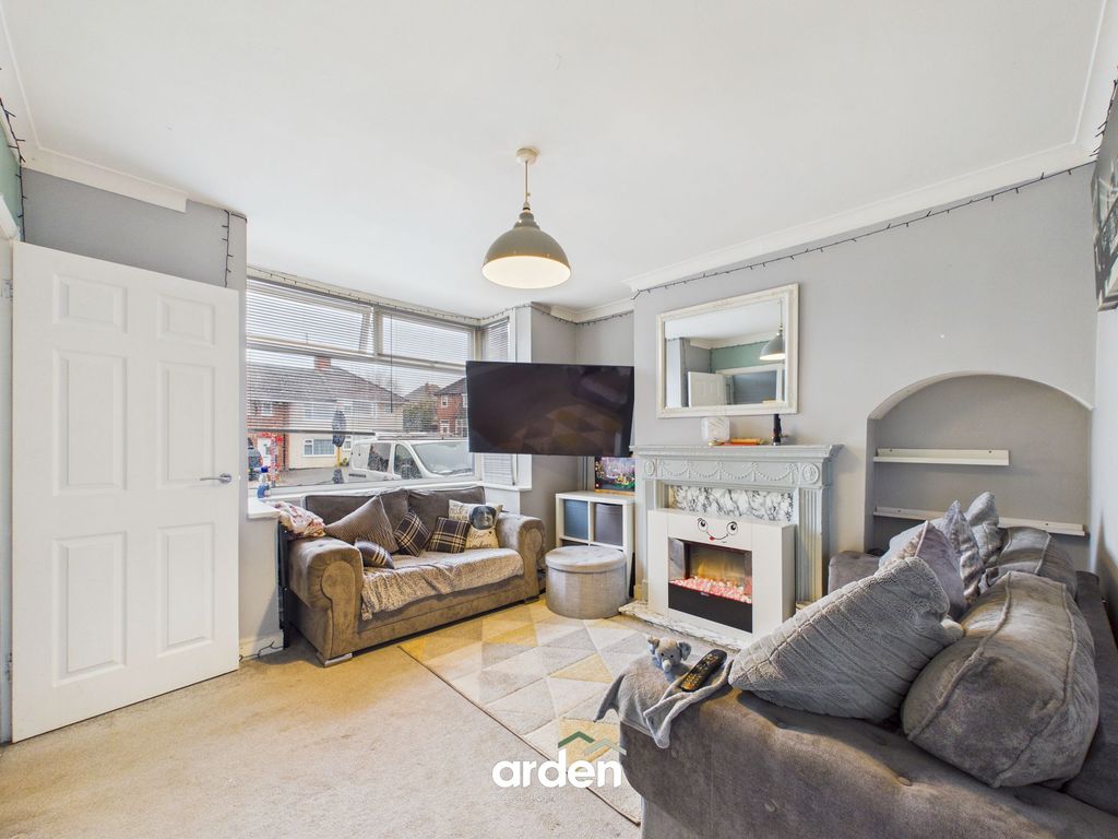 Property photo 2 of 9