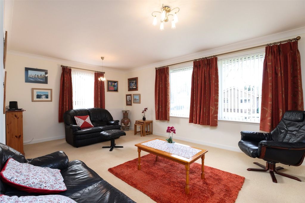 Property photo 3 of 19 Living Room