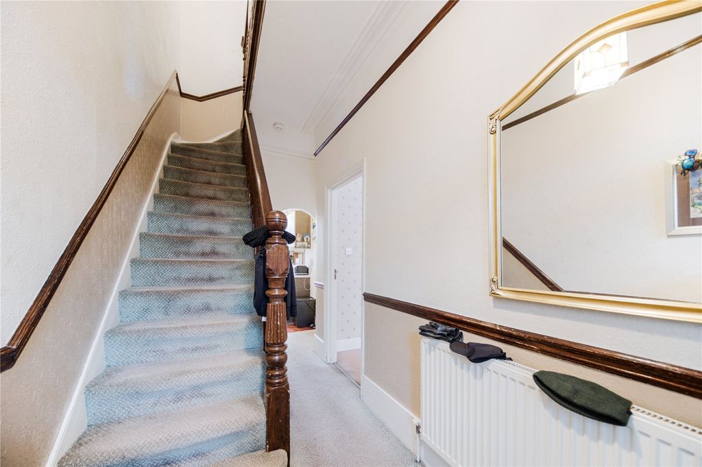 Property photo 3 of 14 Picture No. 06