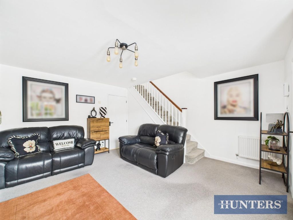 Property photo 3 of 15 Cam01450G0-Pr0230-Still003.Jpg