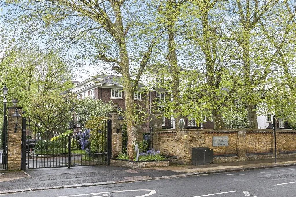 Property photo 2 of 11